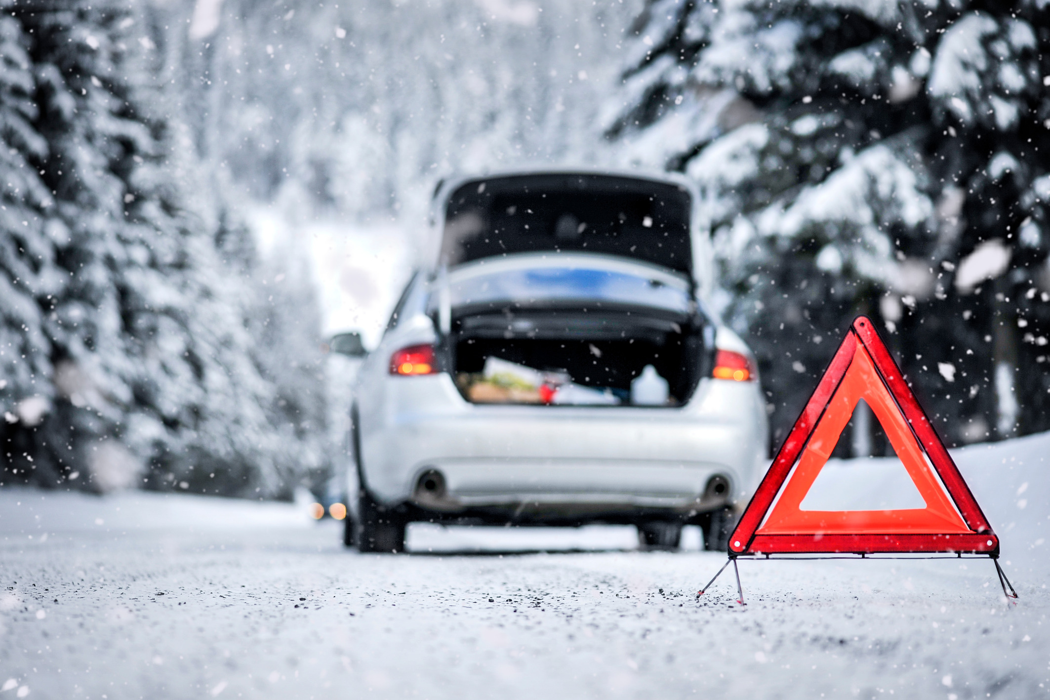 Car emergency in winter